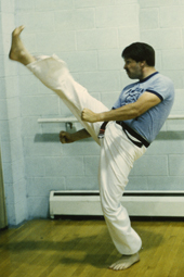 Dave Thomas - Front Thrust Kick (circa 1976)